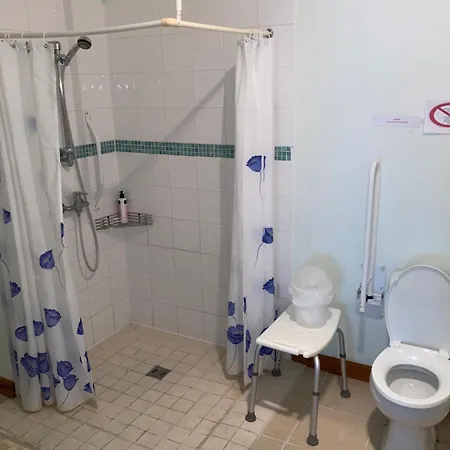 Le Chene Bed and breakfast 3*